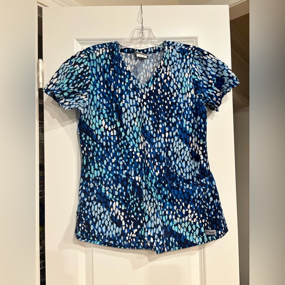 Grey’s Anatomy Scrub Top and Bottoms Bundle - Picture 3 of 7